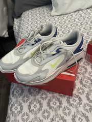 Youth Size 7 Nike Air Max Bolt Worn Once