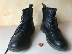 DR MARTENS DELANEY ZIPPERED LEATHER AMPHIBIANS Black EUR. 34