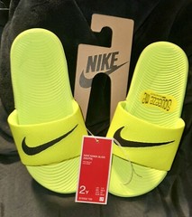 NEW Nike Kids Kawa Slide (GS/PS) Volt Black Size 2Y