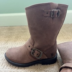 FRYE Brown Leather Engineer Pullon Buckle Boots Boy/Girl Size 12 NWOT round toe