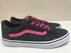 Kid’s Vans Ward (Marled Canvas) Grey Pink