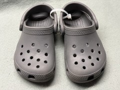 (jab-64) Children’s CROCS – size 7 – see photos