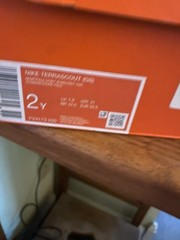 Nike Terra Scout Size 2 Youth
