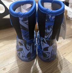 Bogs Sharks Insulated Waterproof Size 7 Boots New In Box With Tag