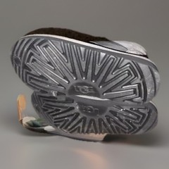 UGG Neumel II Graphic Slip On Boot Big Kid Size 3 Gray