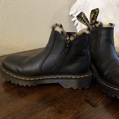Dr Martens Kids 2976 Leonore Y Boots Black Romario/Smoother Finish Leopard 1 Y