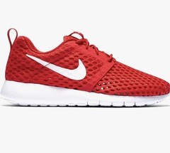 ROSHE ONE FLIGHT WEIGHT UNIVERSITY RED YOUTH SIZE 5Y SAME AS WOMAN 6.0 RARE