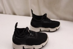 ecko unltd Little Kids Athletic Shoes Black/White Mesh Slip-On Pull-Tab 9