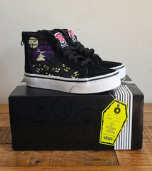 BRAND NEW! VANS Disney Nightmare Before Christmas SK8-Hi Shoes Kids Sz 11