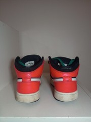 Nike Air Jordan 1 Mid SE Christmas Size 4.5y 554725-061