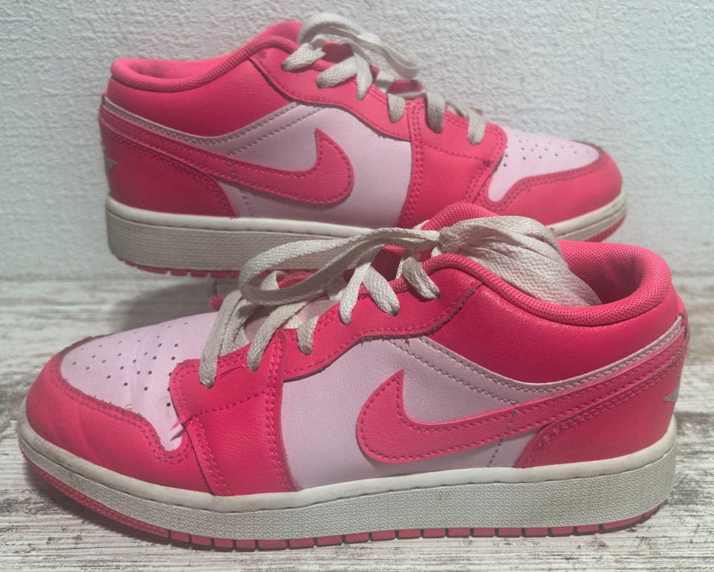 NIKE Air Jordan 1 Low Hyper Pink Model 553560-661 Size 5Y Valentines Day