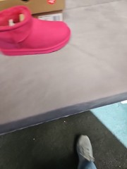 UGG Kids‘ Classic Ultra Mini Boot with Original Box 1130750K Pink Size 3 kids
