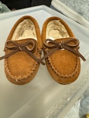 J.Crew Crewcuts Kids Sherpa Lodge SlippersSize: K8