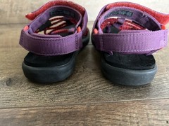 Teva Voya Infinity Children’s Sandals Sz 11 – Black, Red, Purple – Adj Strap