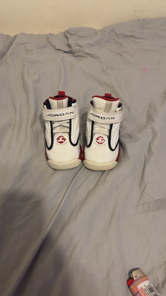 Nike Jordan Pro Strong Sneakers