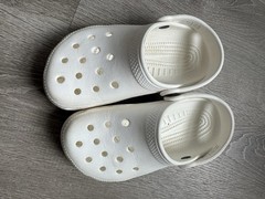 Crocs Classic Clog White Size J1 Youth Slip-On Comfort Sandal