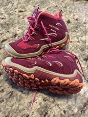 merrell waterproof big kids us size 2 eu 33 hiking boots Red Pink Youth Shoes
