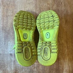 Nike Air Max 2013 Volt Black Size 5.5Y neon no box