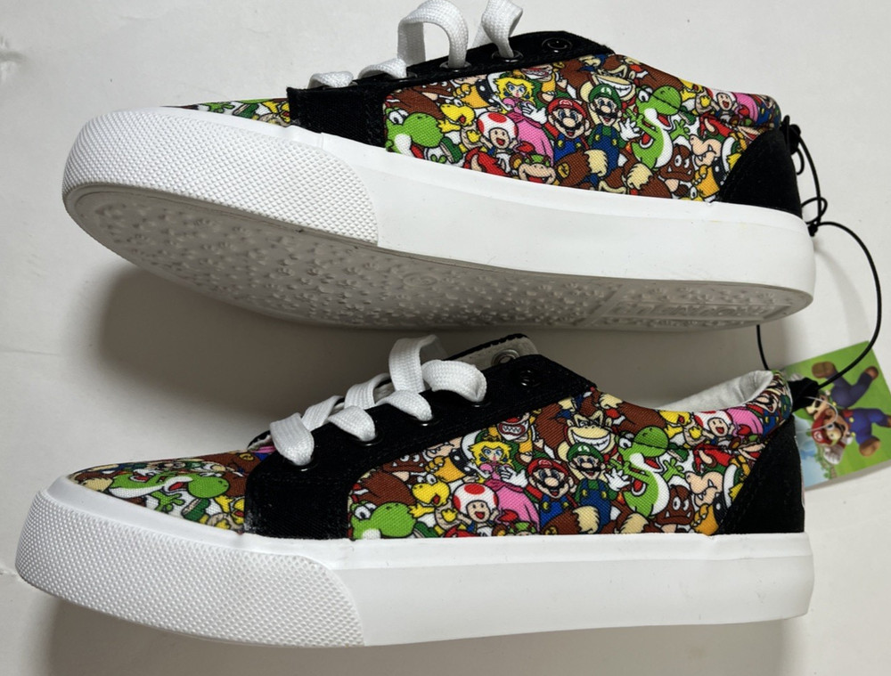 Nintendo Ground Up Super Mario Bros Sneakers- Kids Size 3 NEW