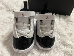 Jordan Max Aura 2 TD White/gym Red-black