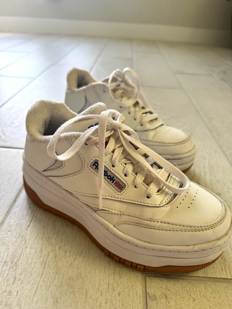 Reebok Classic Unisex Kids Sneaker US 3.5 White/Gum Leather Lace-Up Low Top