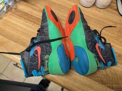 Size 7 (GS) – Nike Kyrie Flytrap 6 SE Mid Black Multicolor