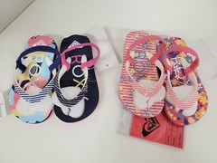 (Mismatched Color): 2 Pair Roxy Kids Pink/Blue Flip Flop Sandals Toddler Size 6