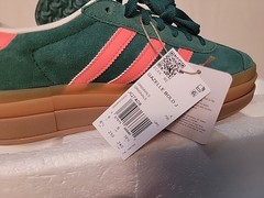 ADIDAS GAZELLE BOLD J (GS) PLATFORM GREEN/CORAL/WHITE JQ7408 SIZE: 6.5