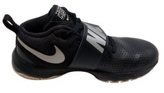 Nike Team Hustle D8 Unisex Size 5.5Y Black Athletic Shoes Sneakers 881941-001