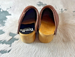 Samhall Trolls Clogs 4.75 x 2 in Sweden Doll Clog Wooden Slip On Brown