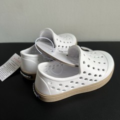 Sperry Kids Size 5 White Slip On Water Shoes NWT