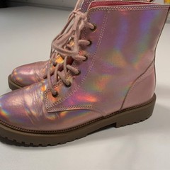 ✨ Pink Holographic Combat Boots – Youth Size 4 ✨