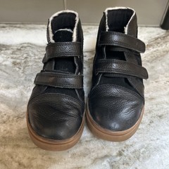 UGG Australia Rennon II Boots Black Leather Toddler Size 11 Back To School