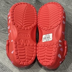 Crocs Classic Valentines Day Clogs Cherry Red Size J5 Youth NWT