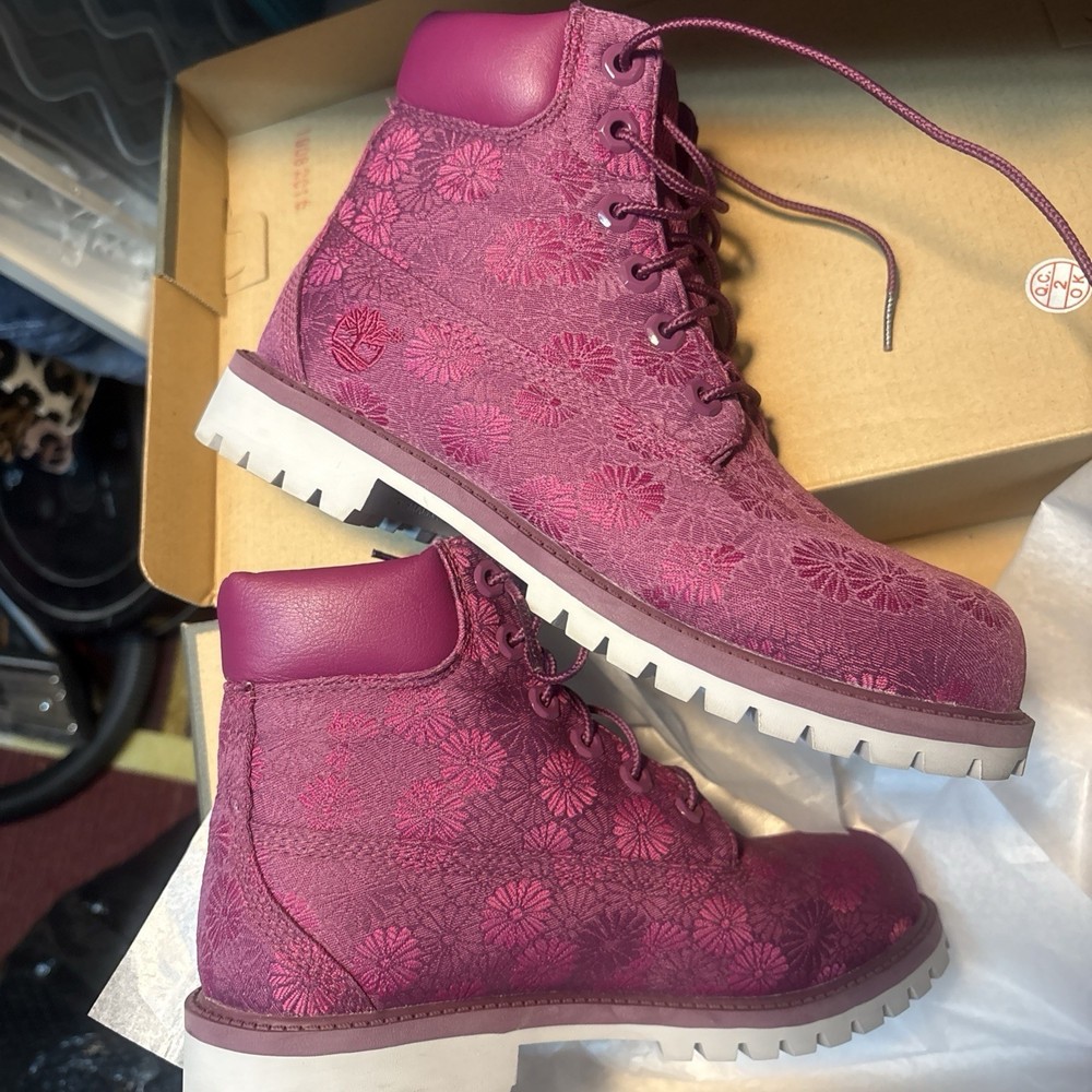 Timberland Junior Kids Size 5.5 Floral 6 Inch Boot New In Box