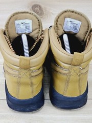 Nike 6Y Youth Manoa Leather Boots Wheat/Black BQ5372-700 Women’s Size 7