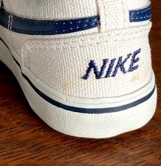 Vintage Nike – White Canvas, Blue Swoosh Logo Sneakers, Toddler 4.5 – Circa 2005