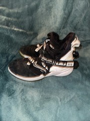 NIKE WTNS SFG Hook Loop Close SUEDE US 7Y UK 6 EUR 40 25 cm Black White Sneakers