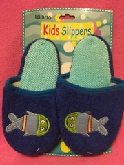 Childrens Blue FUN FISH SLIPPERS Various Sizes Available S~M~L *NEW~FREE SHIP*