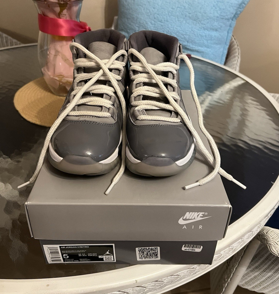 Jordan Air Jordan 11 Retro GS Gray/White Mid Top Sneakers US 5Y CT8012-005