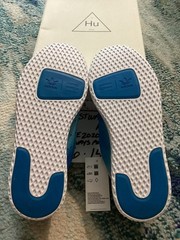 DS 2017 Adidas Pharrell Williams Tennis Hu Bright Blue & White Juniors Sz 5