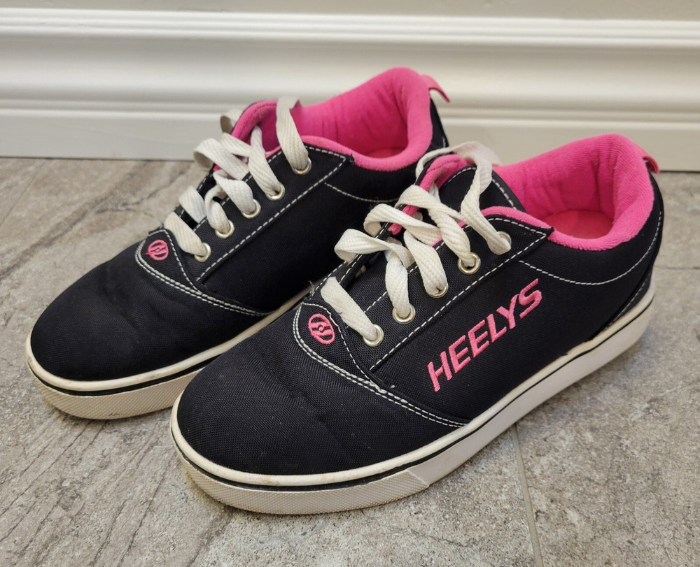 Heelys Unisex Pro 20 Size 4.5 men – 6 women cool Wheeled Shoe Black White Pink