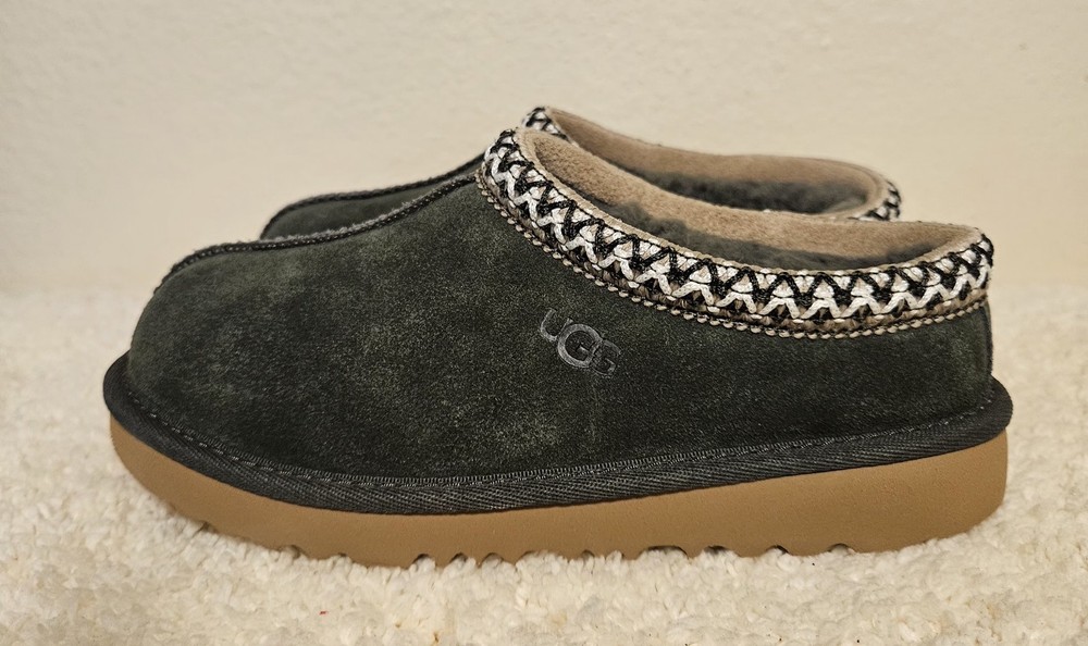 NEW UGG KID’S TASMANS💚SIZE 1💚UNISEX💚1019066K💚WOODLAND GREEN💚BOX NOT INCL💚