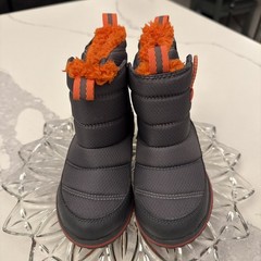 L.L. Bean Toddlers Primaloft Ultralight Winter Boots Lined Outdoor in Gray Sz 7T