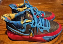 Nike Kyrie DQ8080-012 GS Kids Basketball Low Top Sneakers 6Y Blue/Red