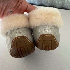 UGG Keelan Glitter Silver Metallic Toddler Boots 1018296T Size 7 Kids Booties