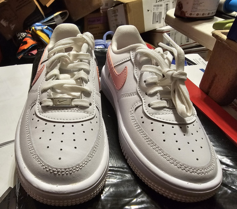 Nike Air Force 1 Low White Pink Leather Low Top Sneakers Kids US 12C