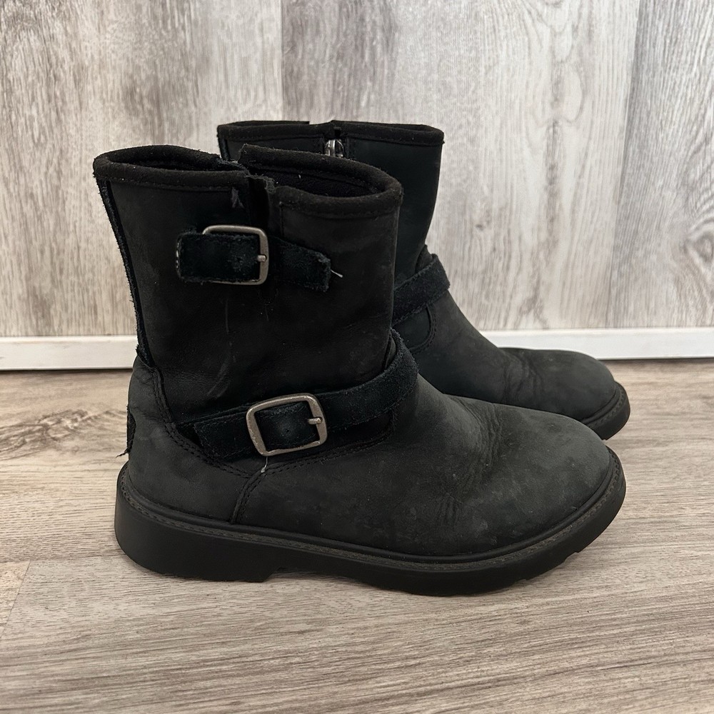 UGG KINZEY LEATHER WINTER BOOTS KIDS Youth Girls SIZE 1 BLACK Moto Western￼
