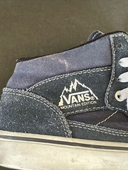 Vans Mountain Edition kid Size 1 Blue suede/canvas Skateboard Shoes