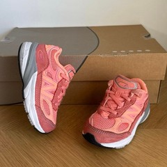 New Balance 990 V6 ‘Orange Violet’ Toddler Sneakers IC990SR6- SZ 6 C